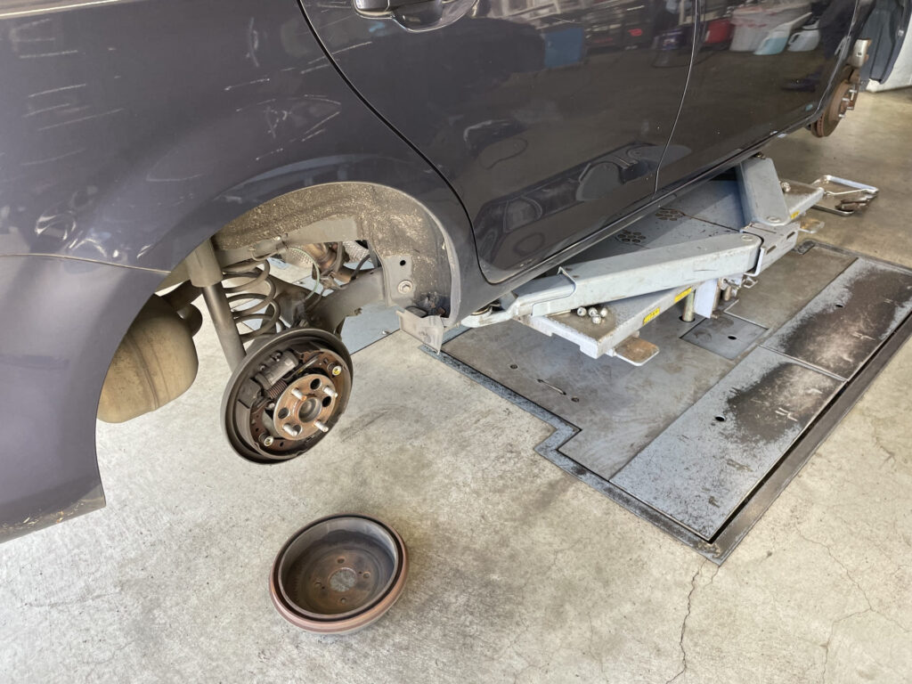 板金・塗装やタイヤ周りのトラブルもお任せください